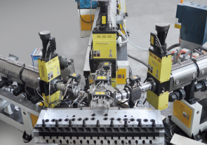 自(zi)動化生(sheng)産線(xian)